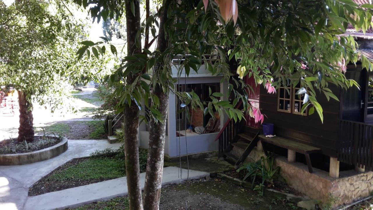 Liberta Homestay Tuk Tuk Exterior foto